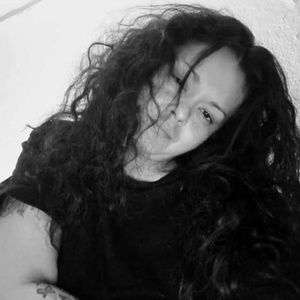 Meet your Posher, Raquel